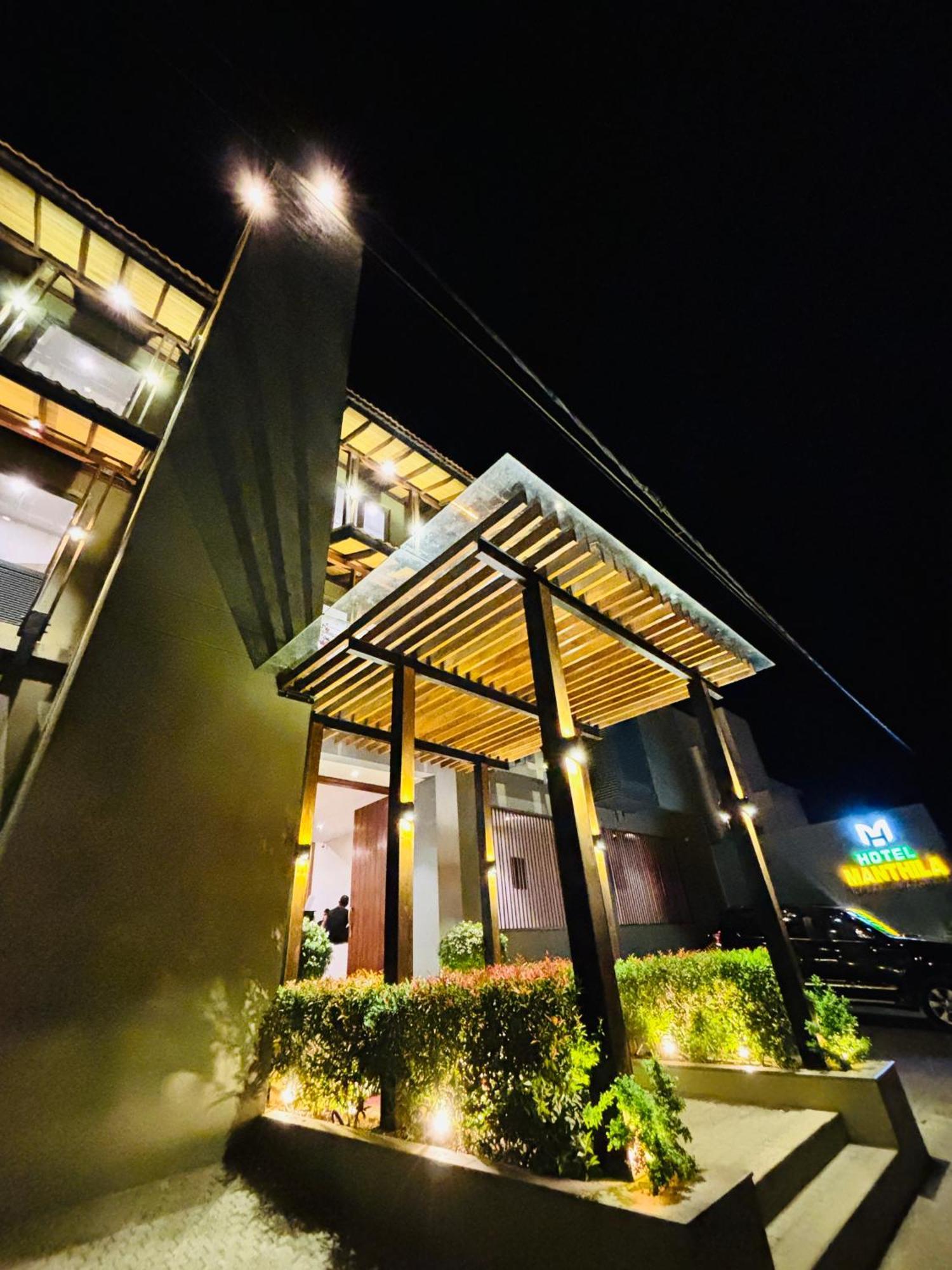 Manthila Hotel Anurâdhapura Extérieur photo