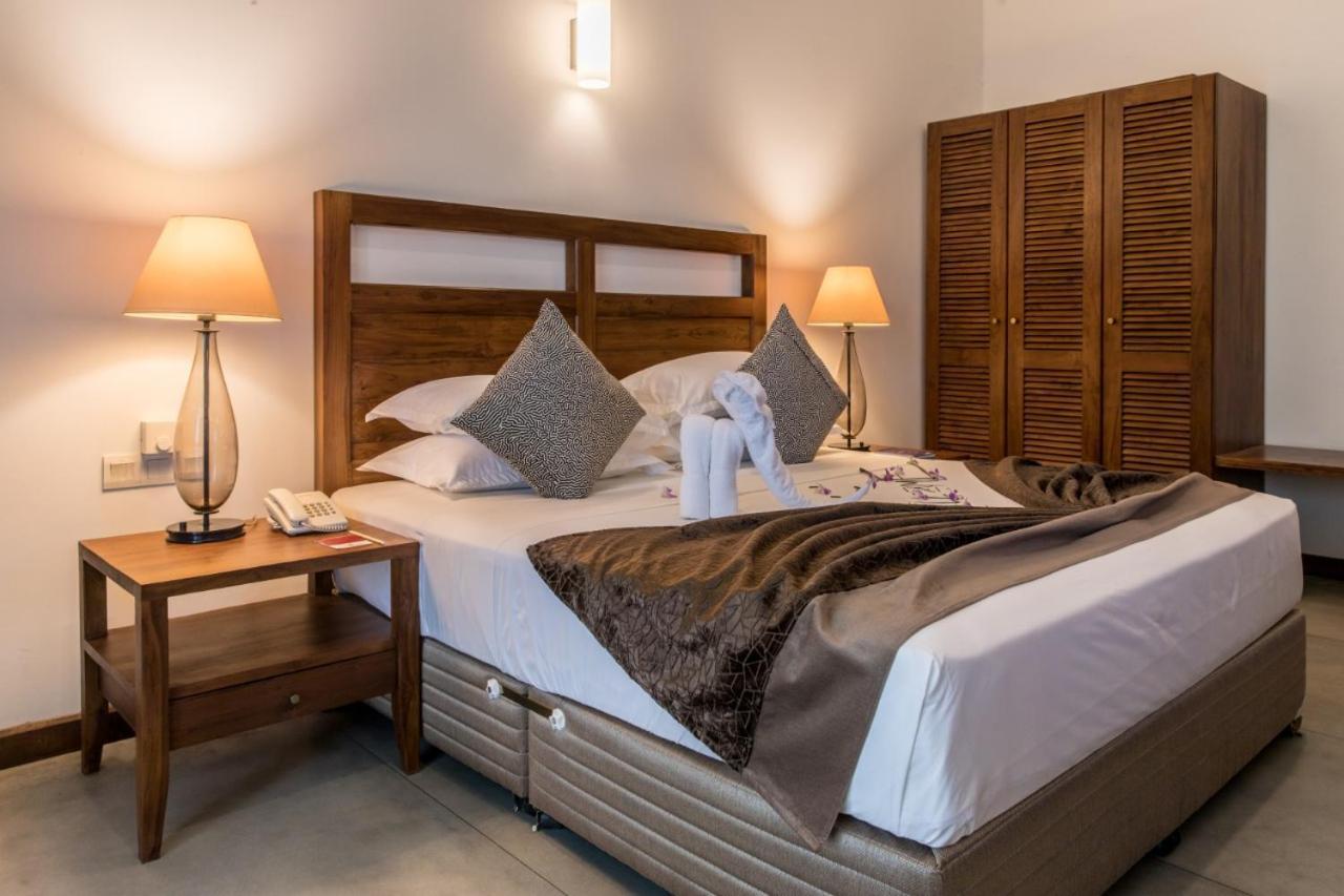 Manthila Hotel Anurâdhapura Extérieur photo